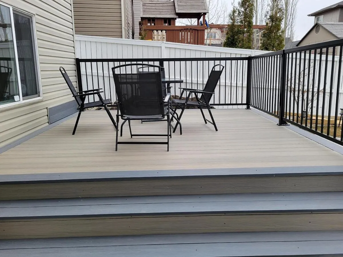 Apartment Cozy And Modern Suite - Your Home Away From Home! Calgary